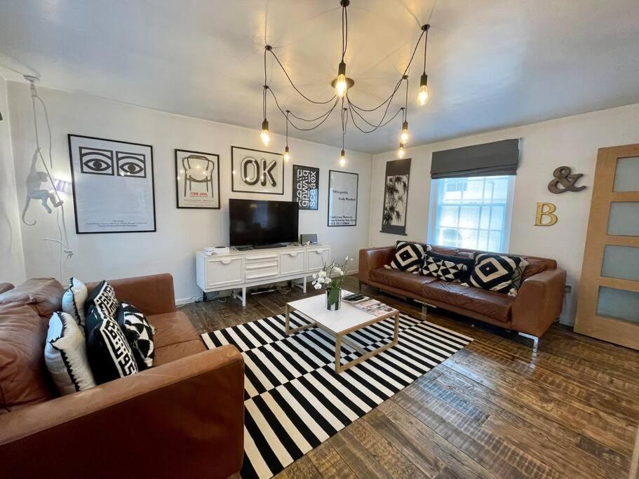 Gorgeous 2 Bedroom Apartment Edge Of Cabot Circus Bristol Extérieur photo
